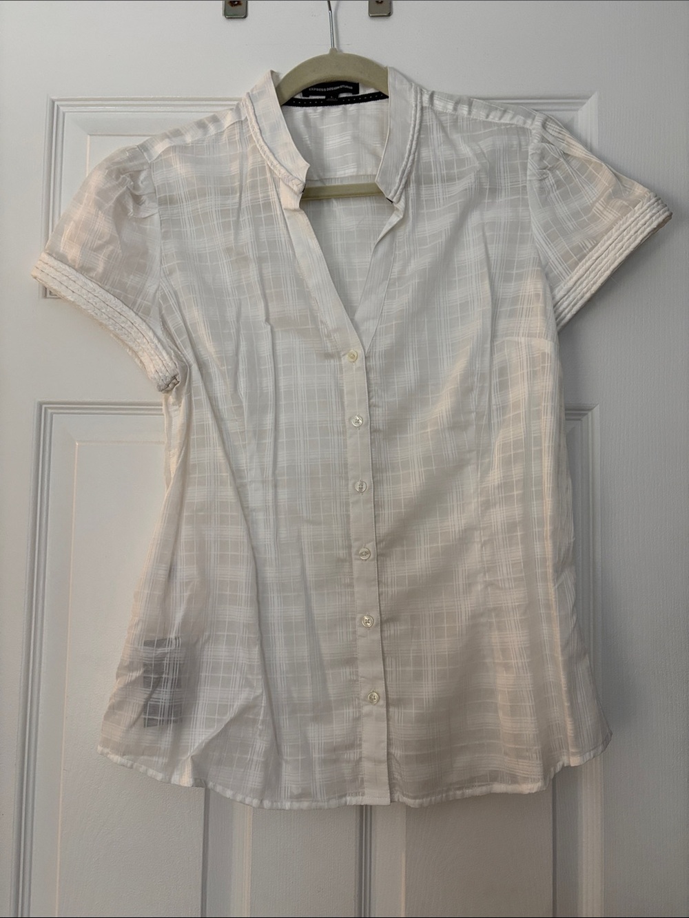 Express White Short-Sleeve Button-Down Shirt